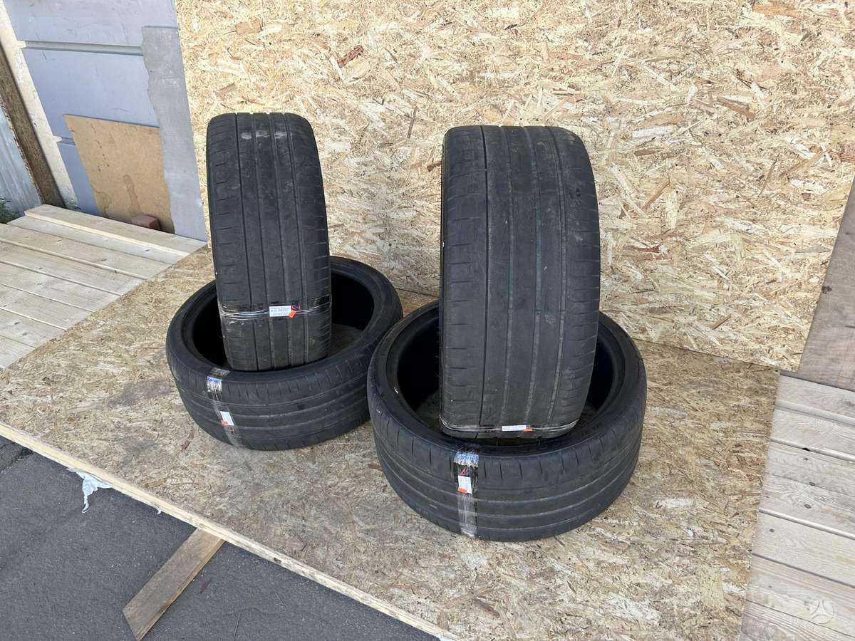 Pirelli P Zero, summer 275/35 R23