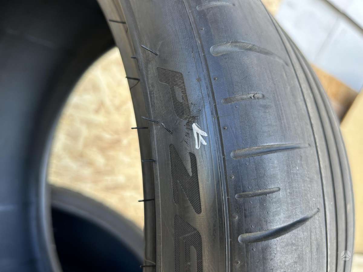Pirelli P Zero, summer 275/35 R23