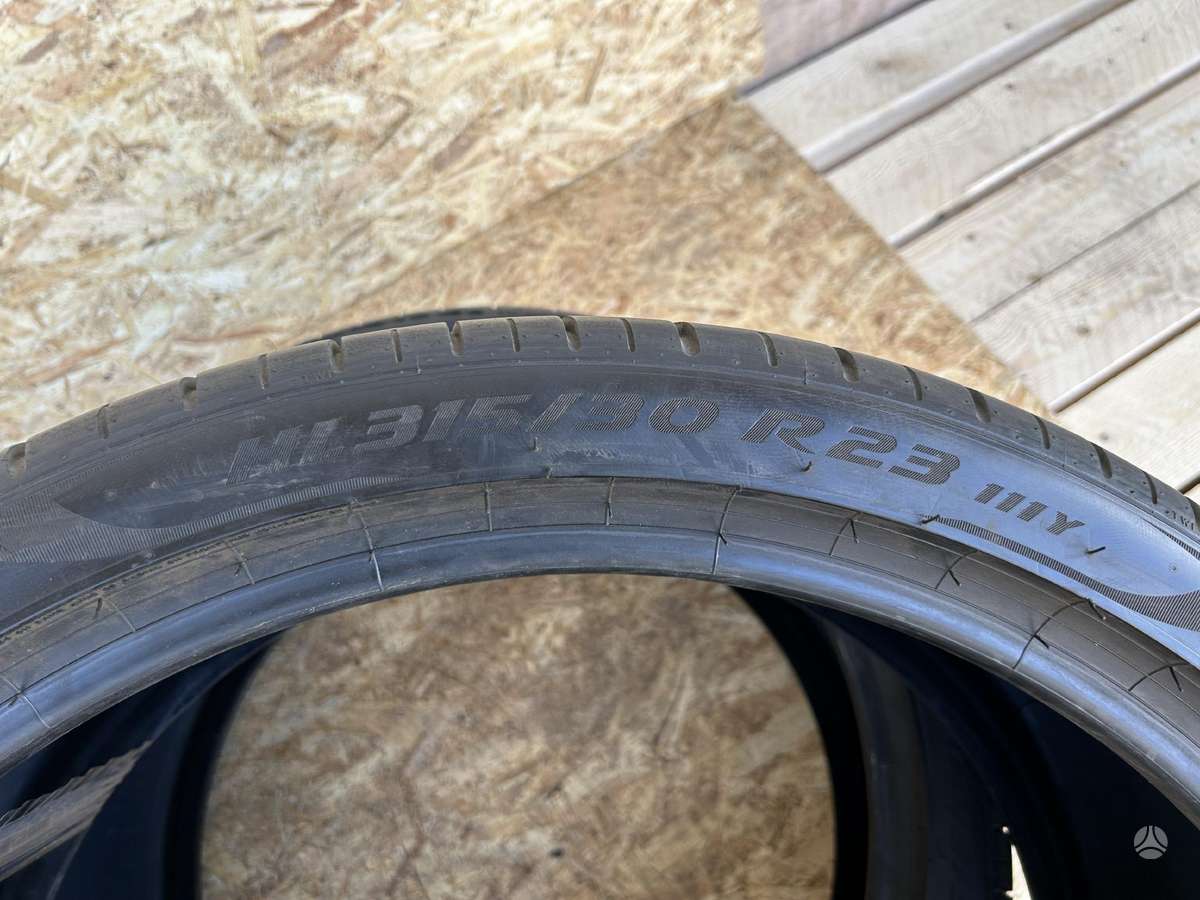 Pirelli P Zero, summer 275/35 R23