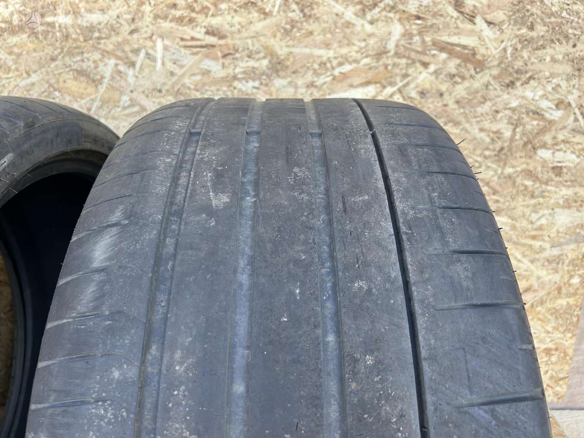 Pirelli P Zero, summer 275/35 R23