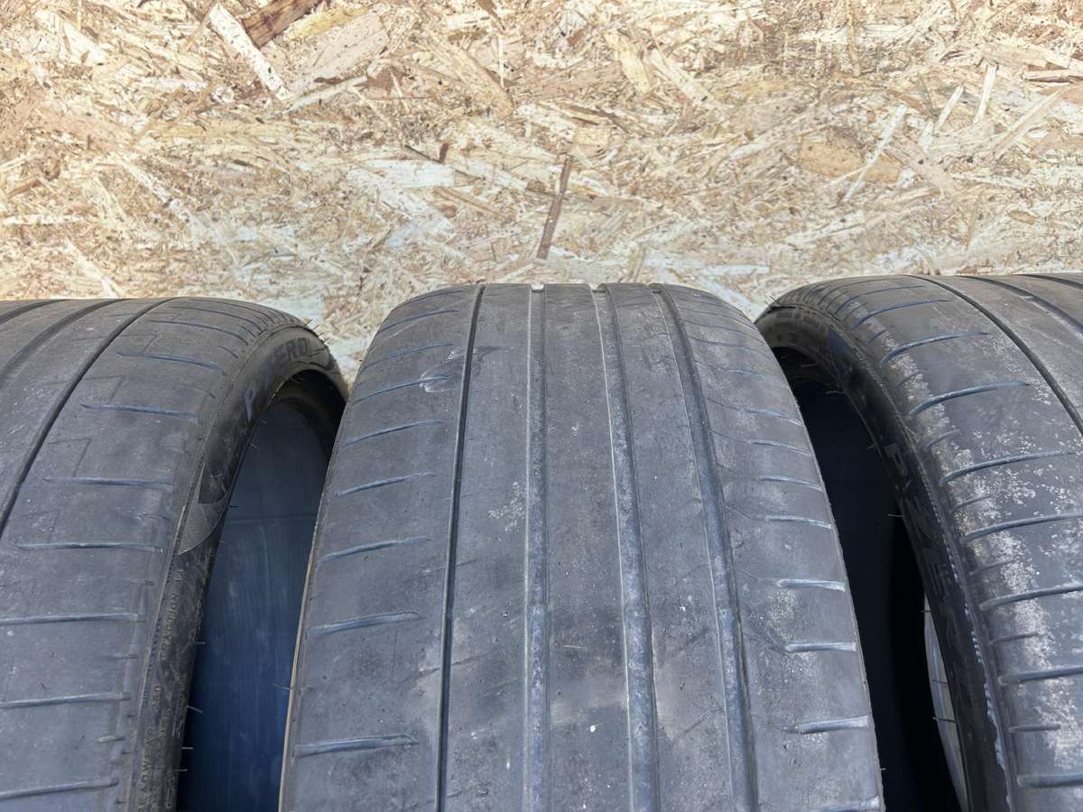 Pirelli P Zero, летние 275/35 R23