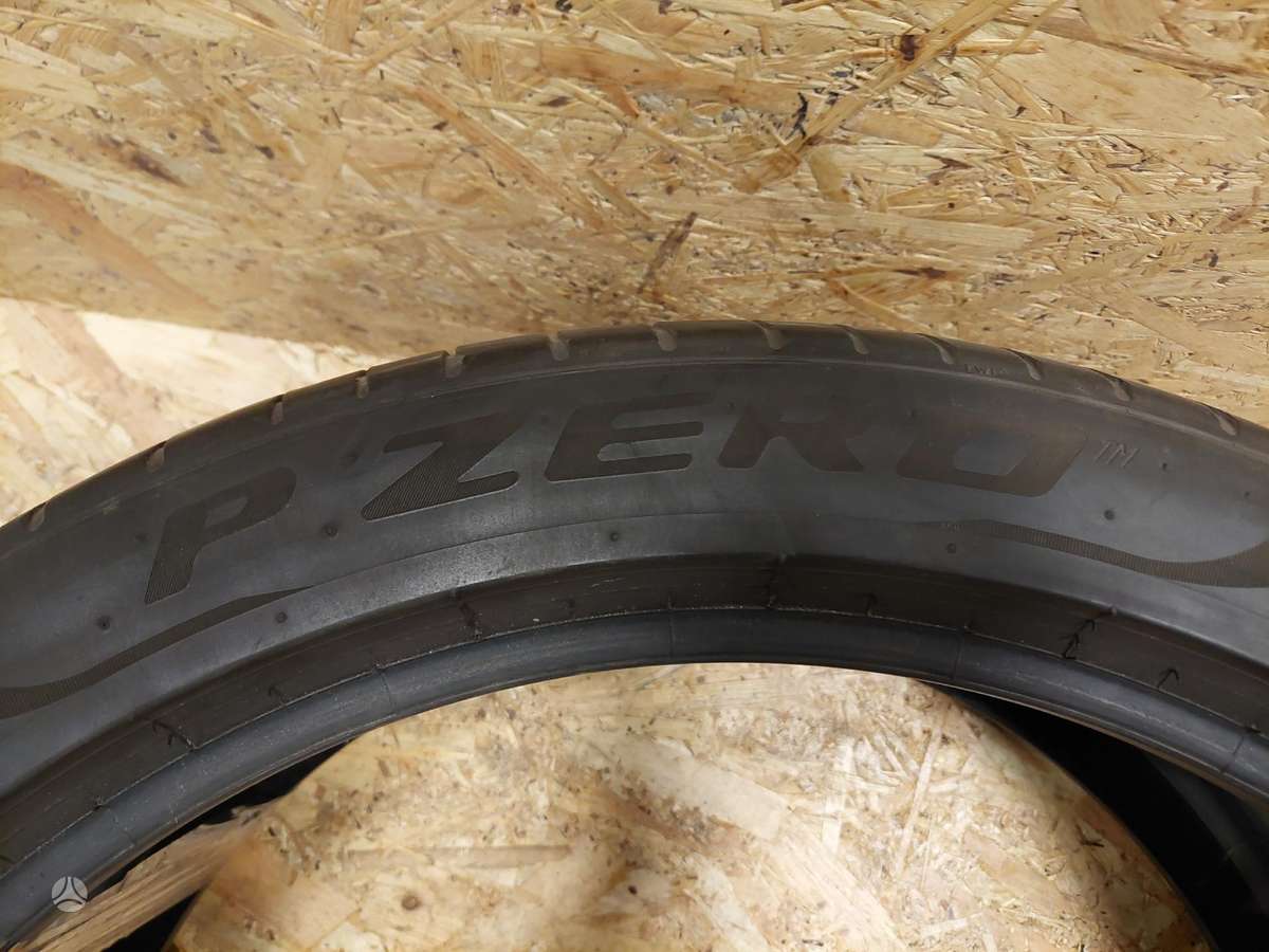 Pirelli P Zero, summer 275/40 R22