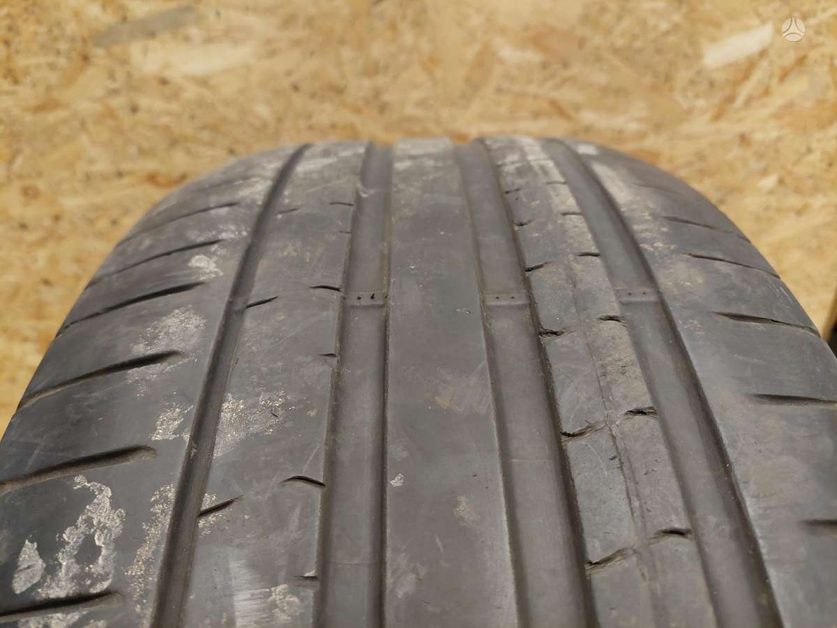Pirelli P Zero, летние 275/40 R22