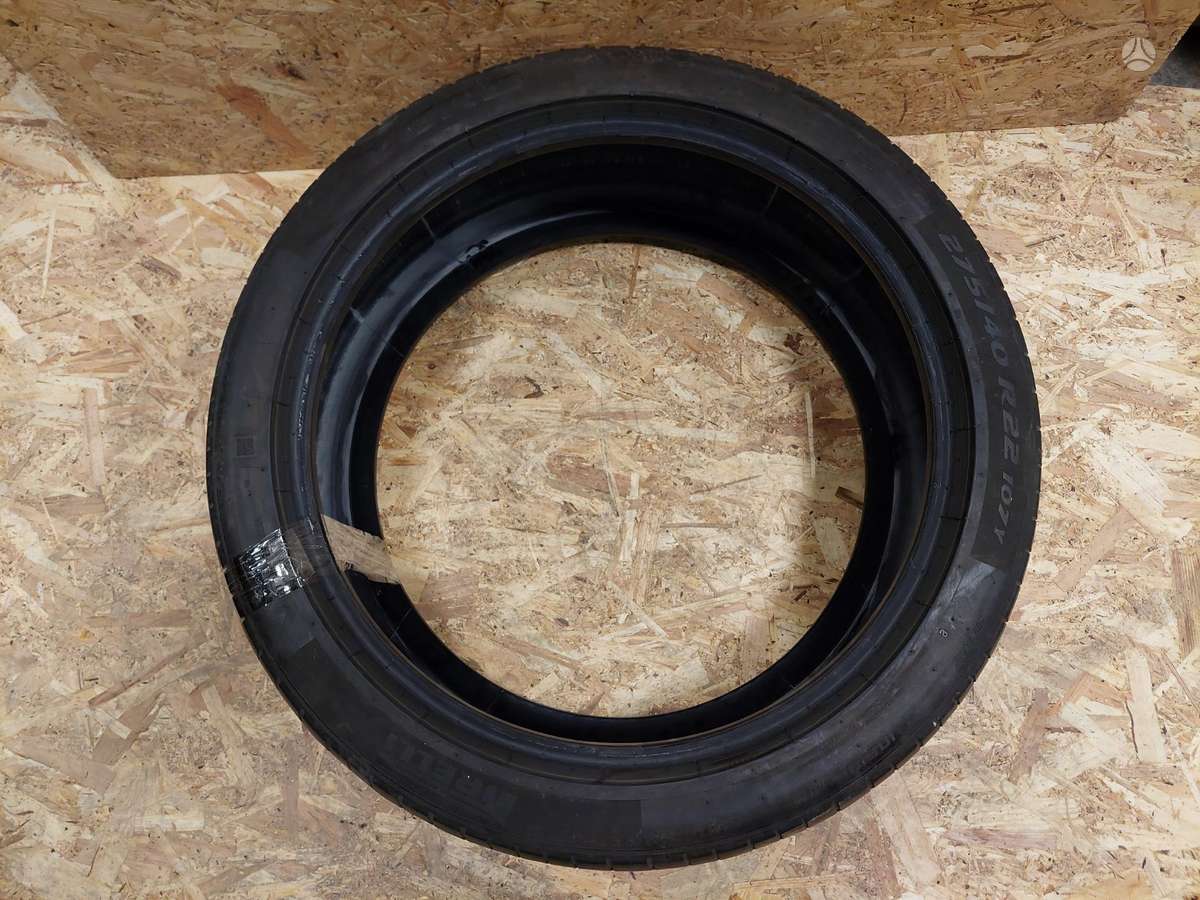 Pirelli P Zero, summer 275/40 R22