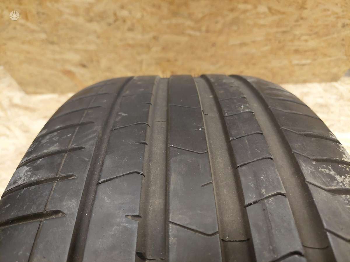 Pirelli P Zero, летние 275/40 R22