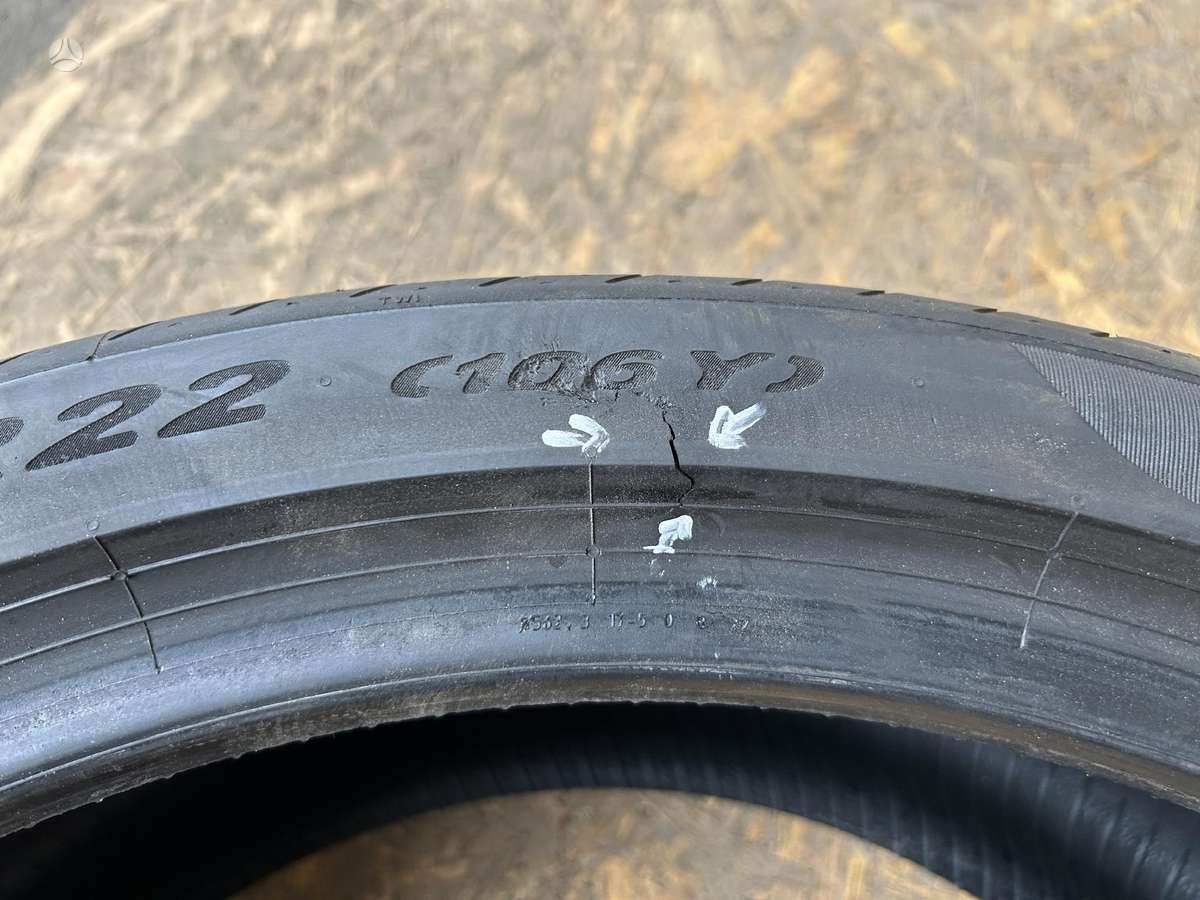 Pirelli P Zero, summer 285/35 R22