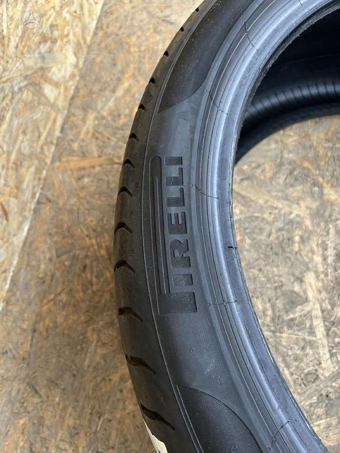 Pirelli P Zero, летние 285/35 R22