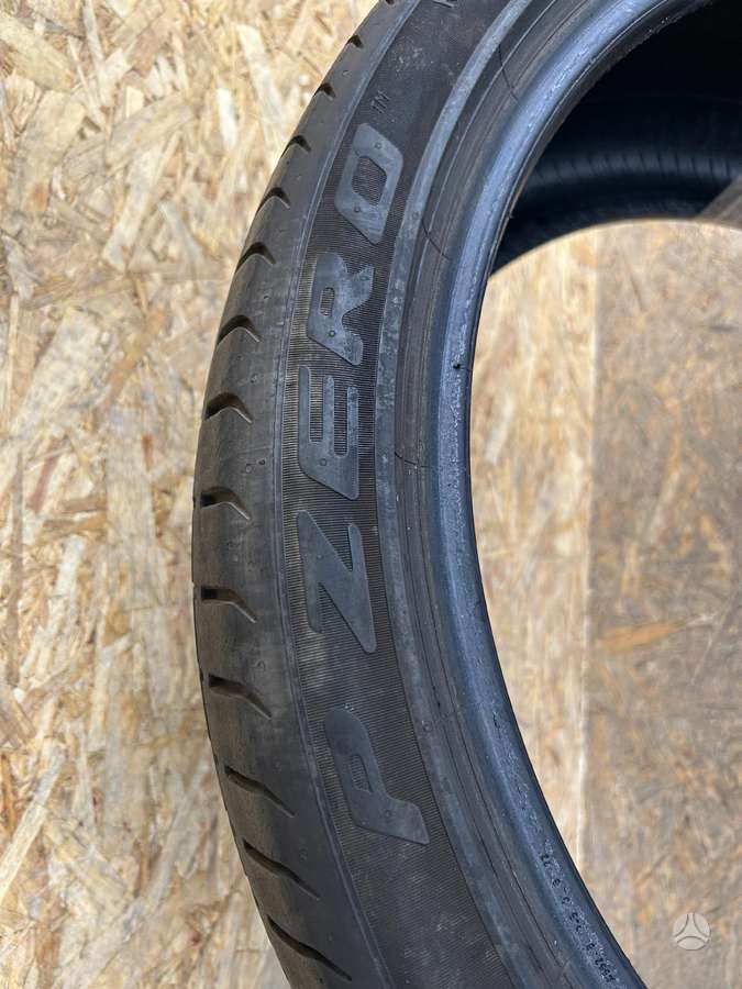 Pirelli P Zero, summer 285/35 R22