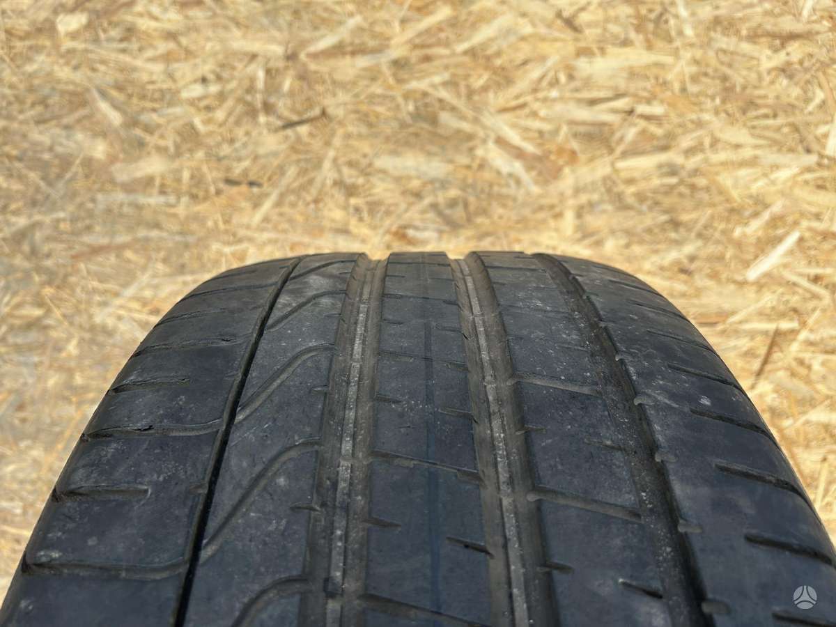 Pirelli P Zero, летние 285/35 R22