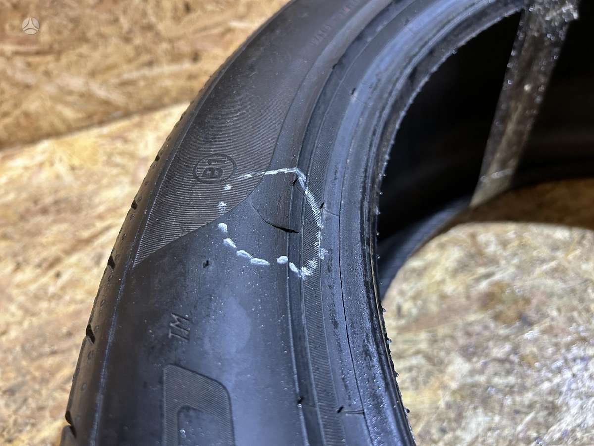 Pirelli P Zero, vasaras 285/40 R22