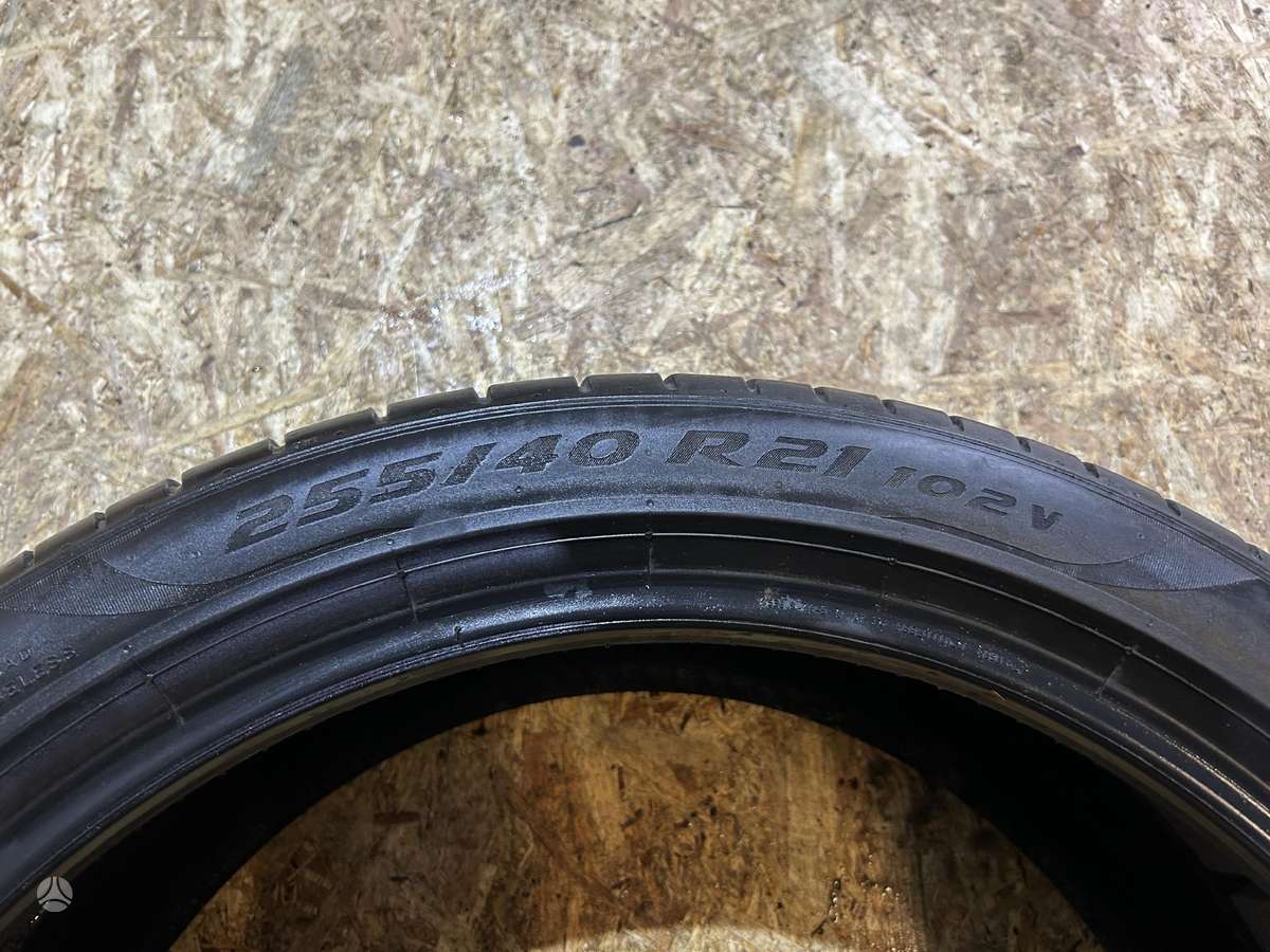 Pirelli P Zero, vasaras 255/40 R21