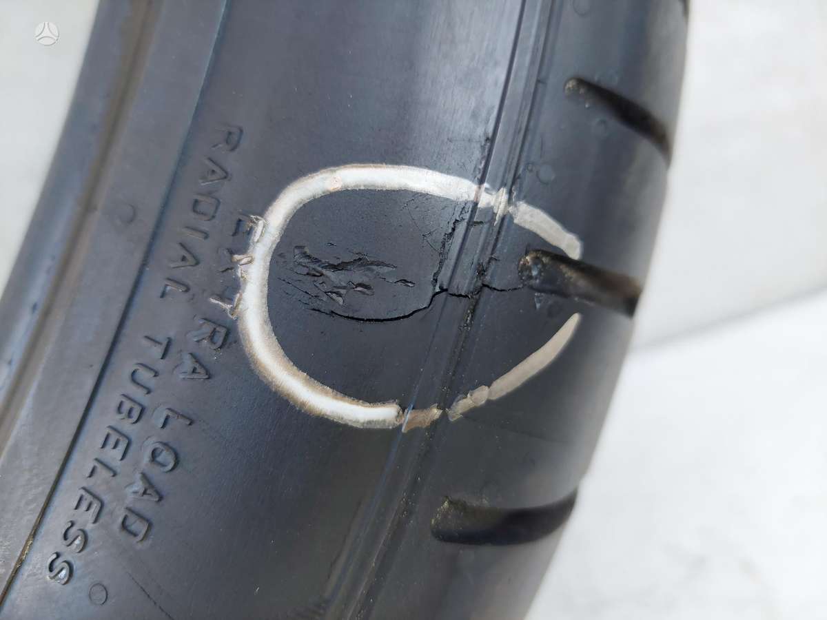 Pirelli P Zero, летние 275/40 R21
