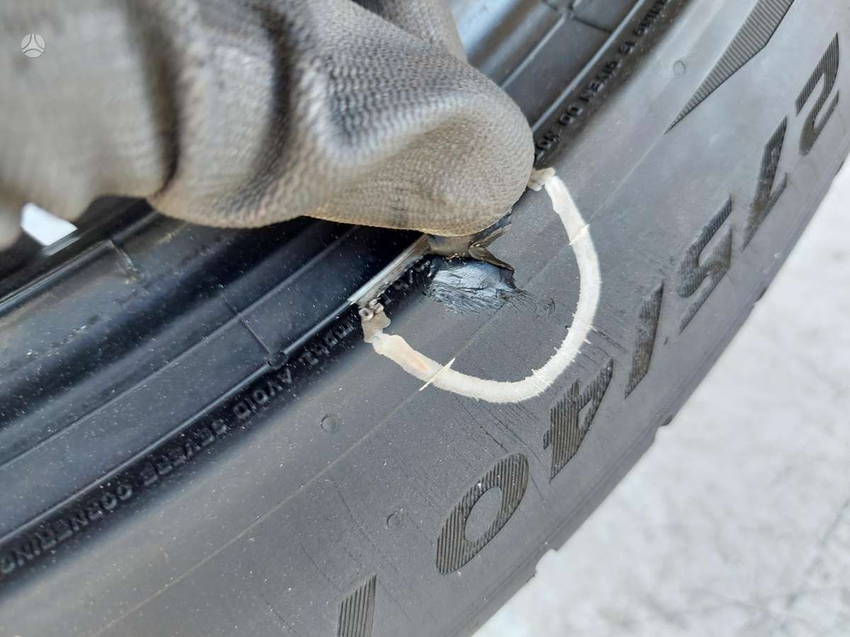Pirelli P Zero, летние 275/40 R21