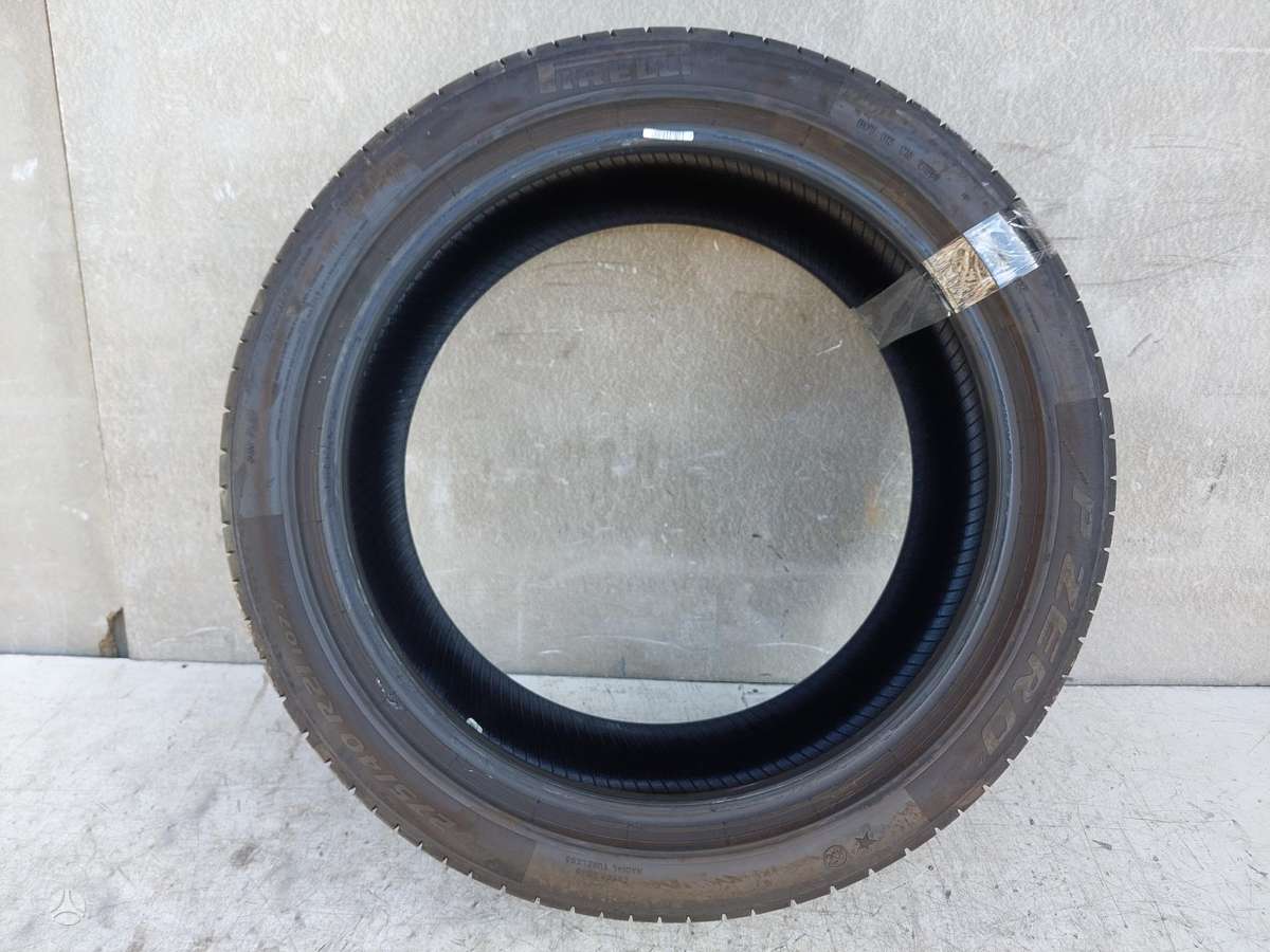 Pirelli P Zero, summer 275/40 R21