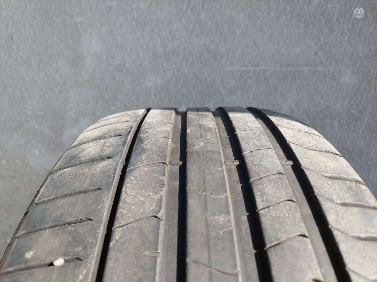 Pirelli P Zero, летние 275/40 R21