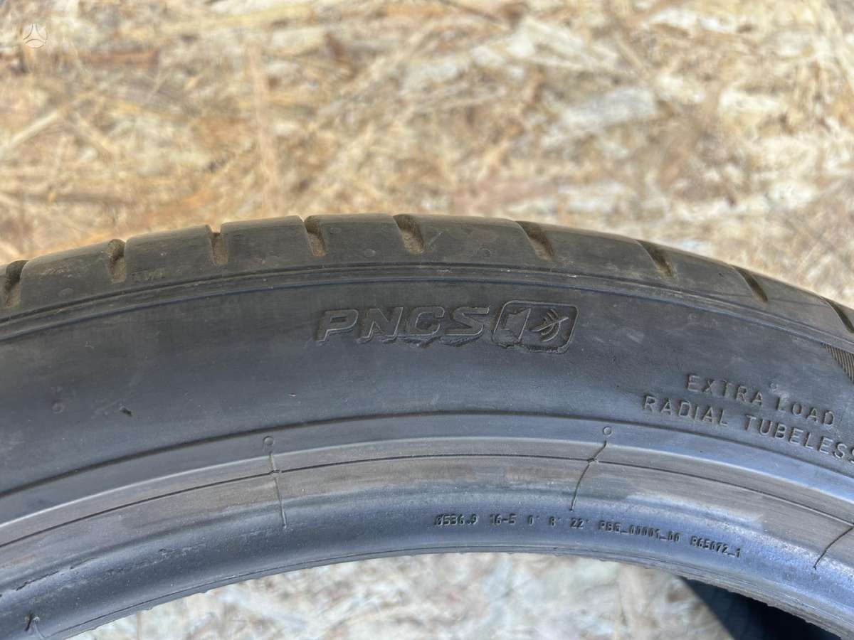 Pirelli P Zero, summer 255/40 R21