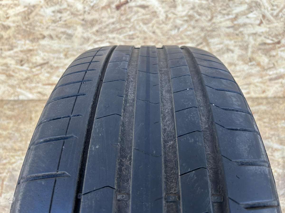 Pirelli P Zero, летние 255/40 R21
