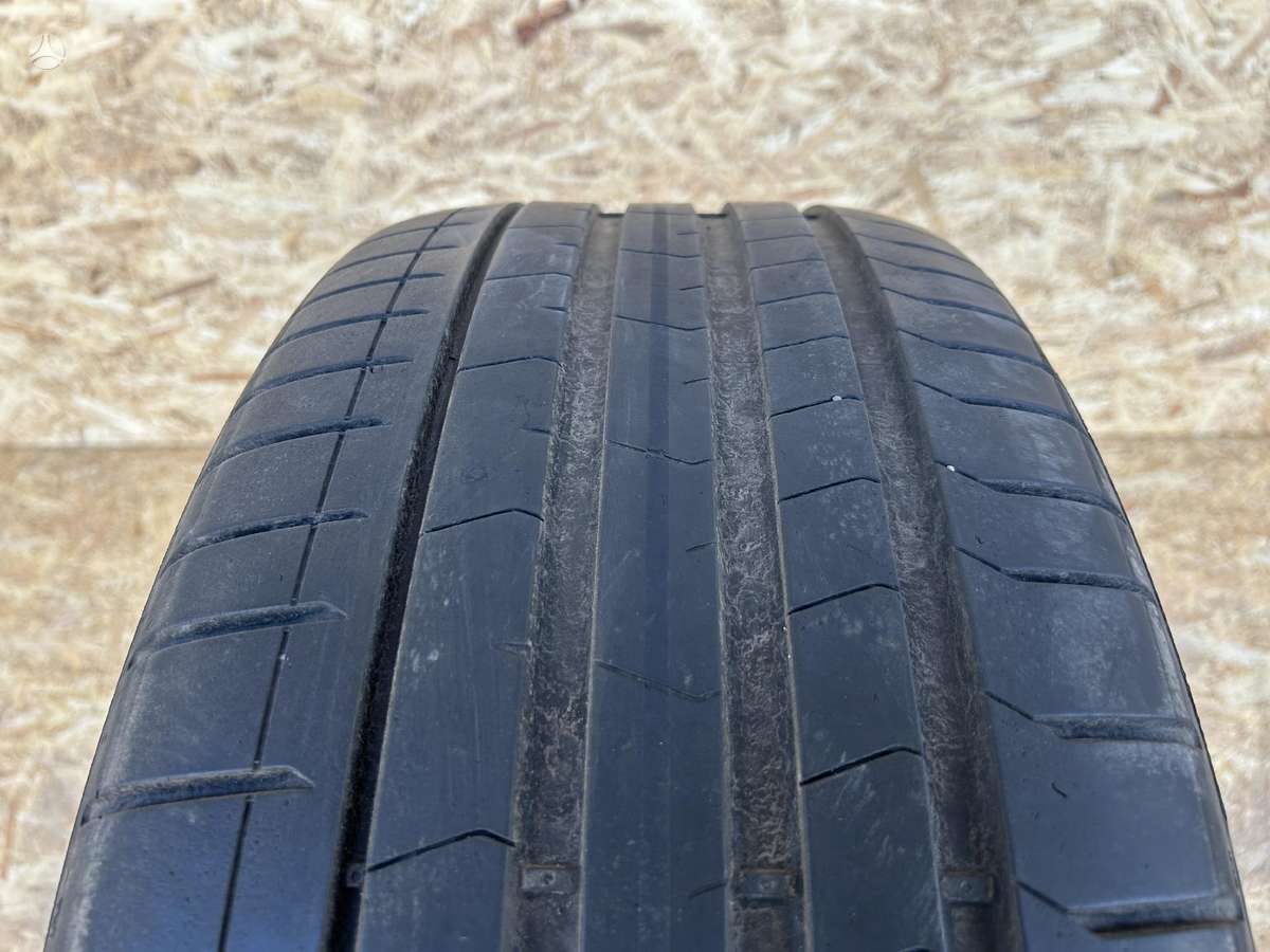 Pirelli P Zero, summer 255/40 R21