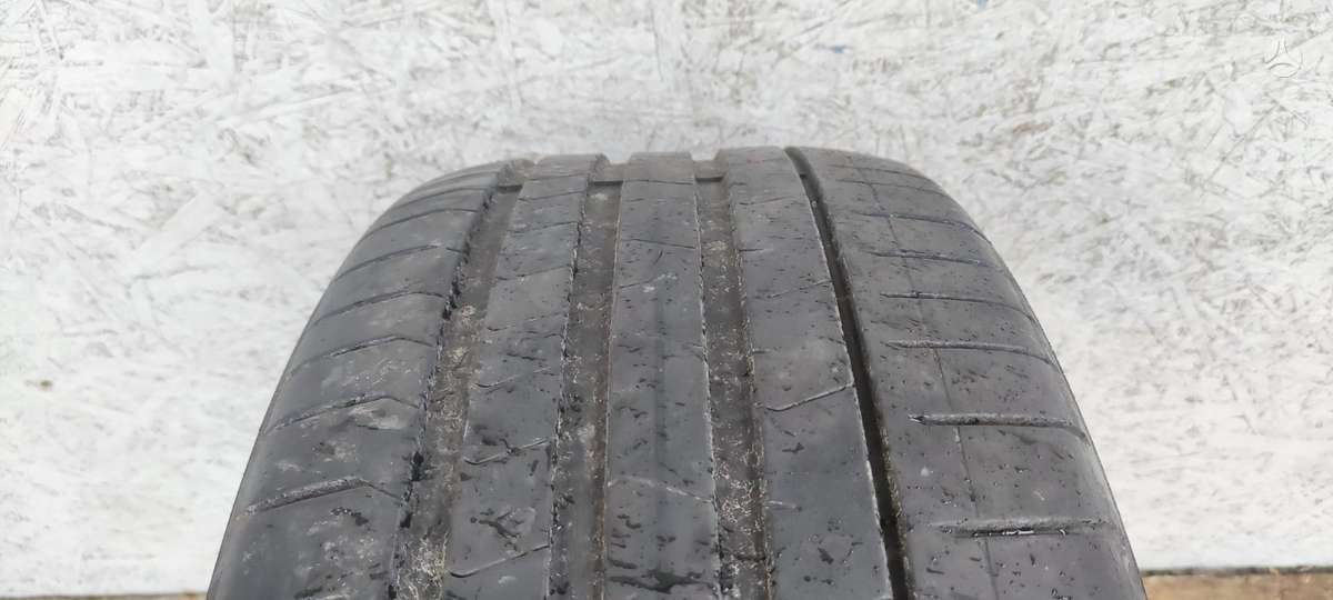 Pirelli P Zero, summer 275/40 R21