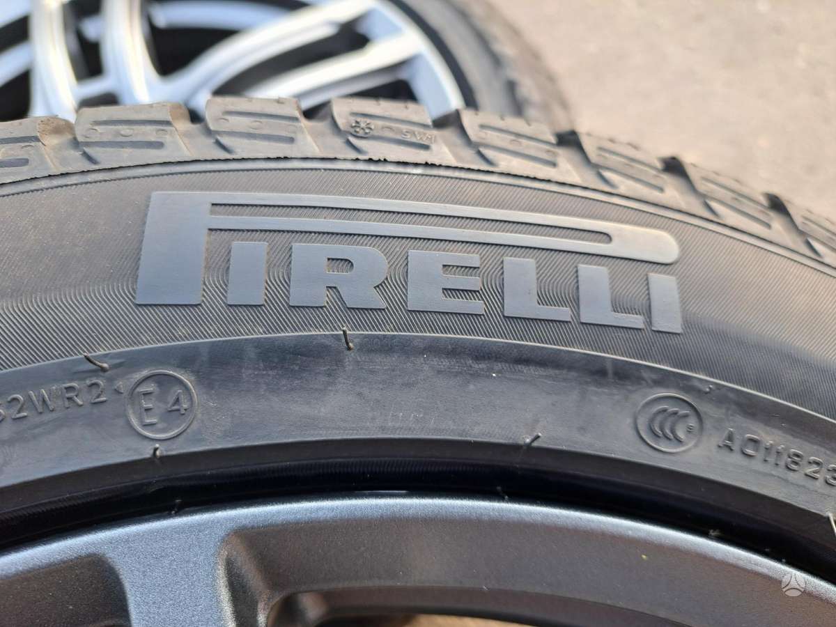 Pirelli, žieminės 225/50 R18