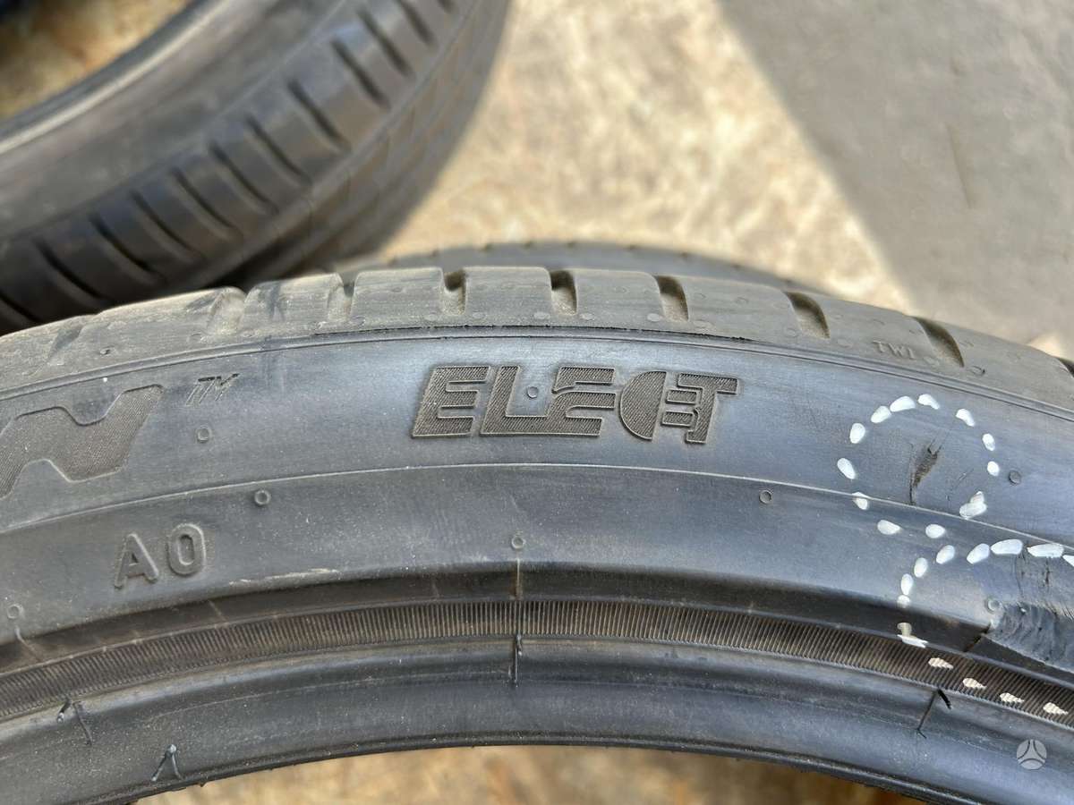 Pirelli Scorpion ELECT, summer 235/45 R21
