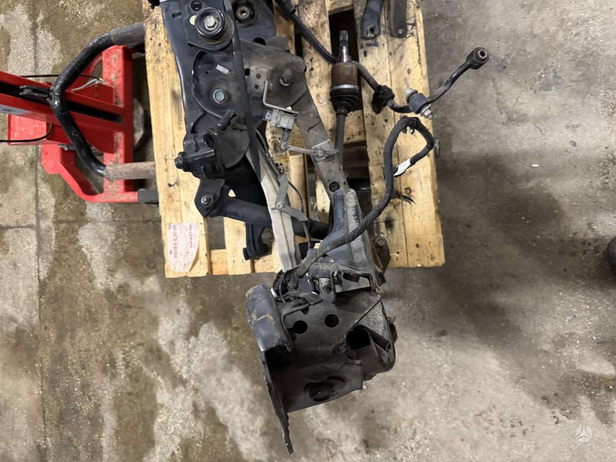 Renault Koleos chassis parts
