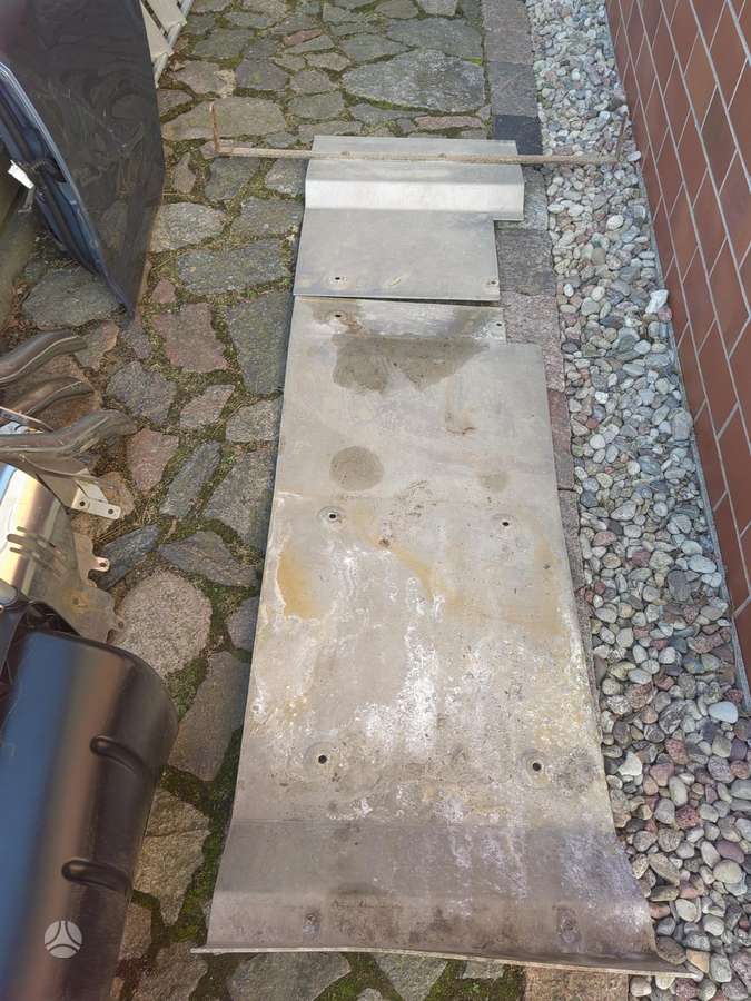 Toyota Hilux kėbulo dalys