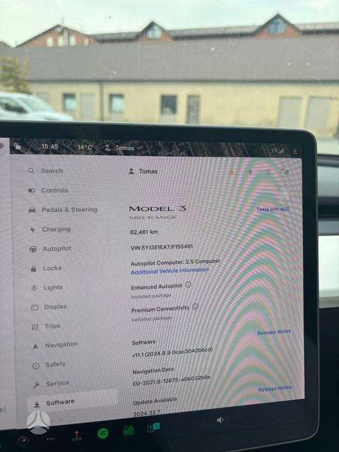 Tesla Model 3, 64 kWh, hatchback