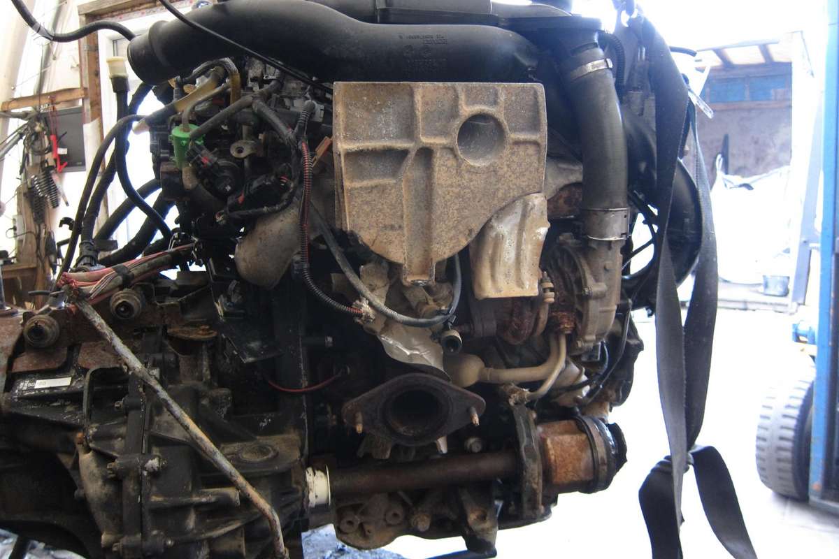 Renault Trafic Variklio kodas m9r630