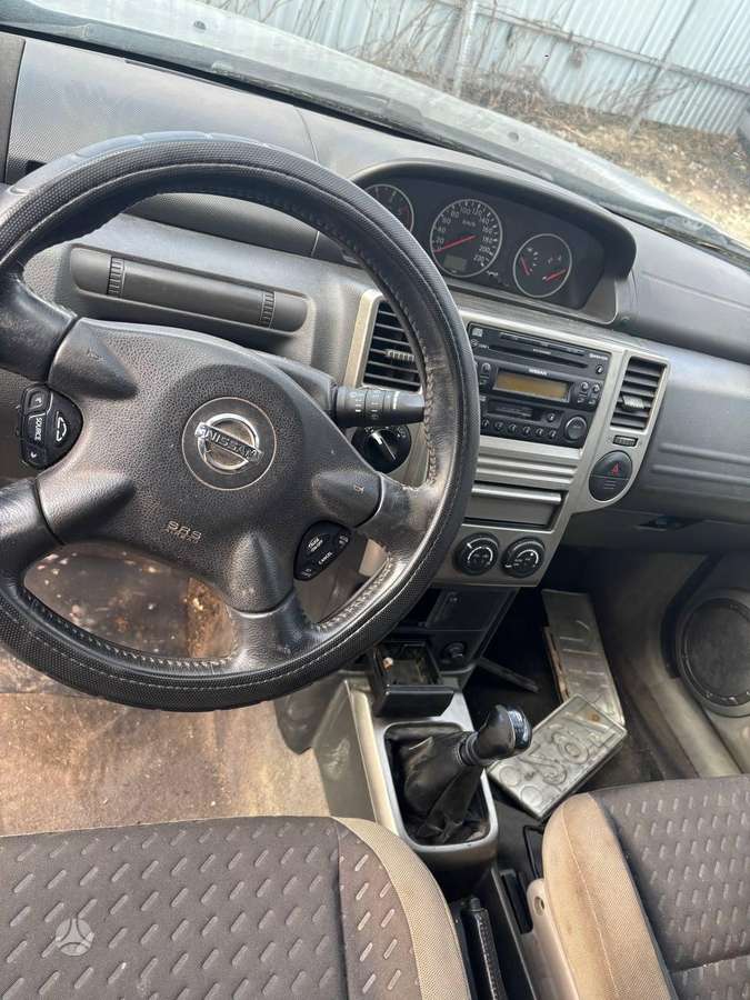 Nissan X-Trail по частям