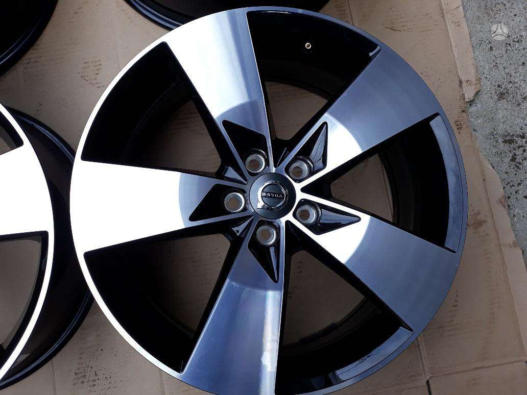 Volvo, light alloy, R19