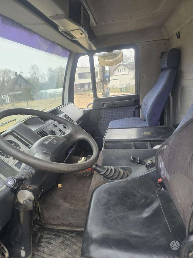 MAN 14.225, isothermal trucks