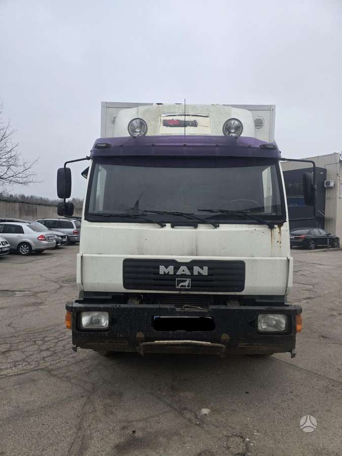 MAN 14.225, isothermal trucks
