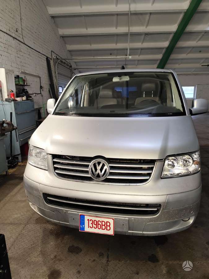 Volkswagen Caravelle, passenger vans