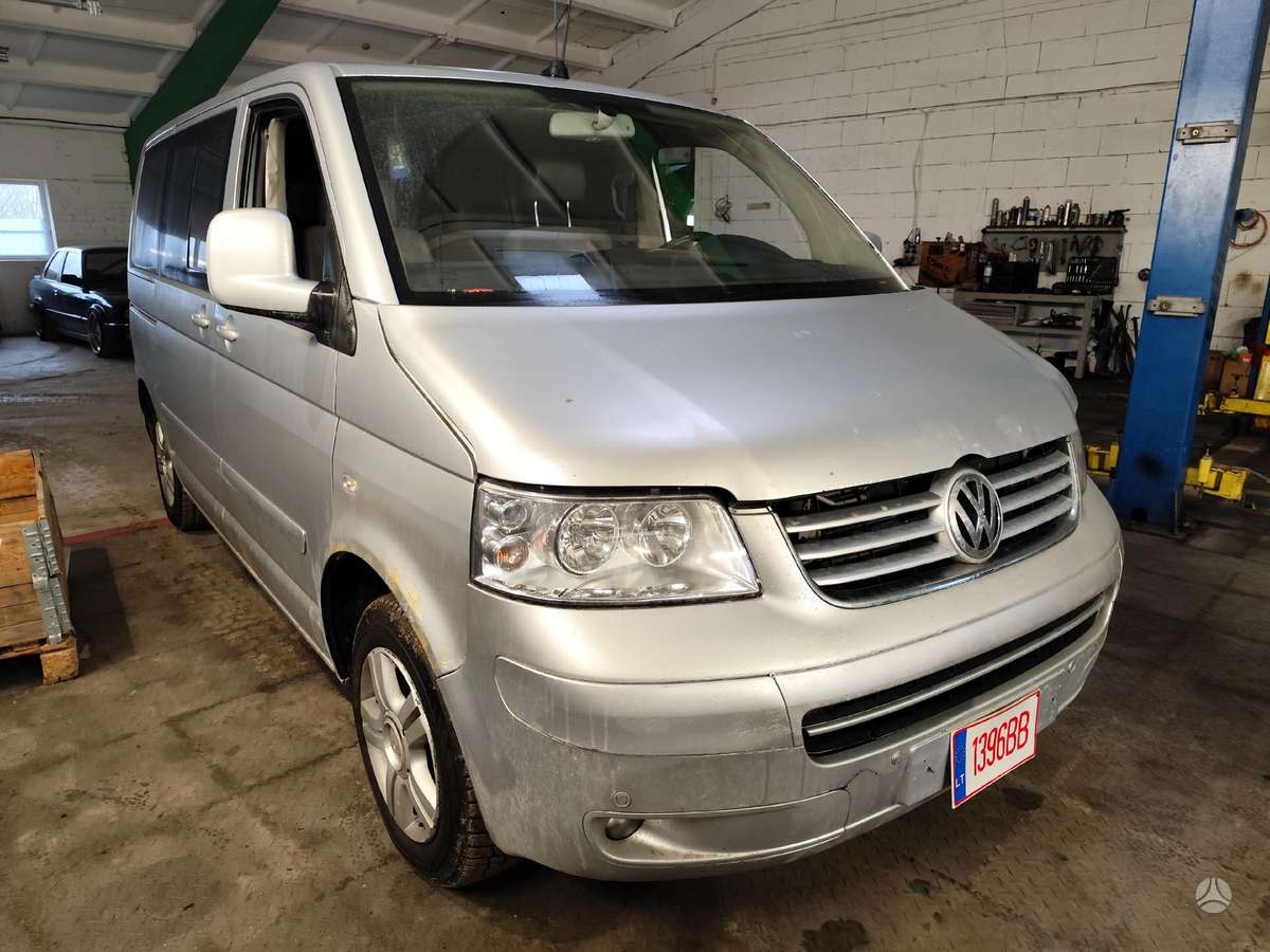 Volkswagen Caravelle, passenger vans