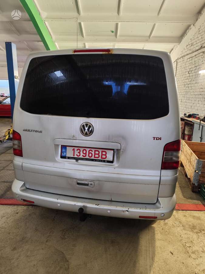 Volkswagen Caravelle, passenger vans