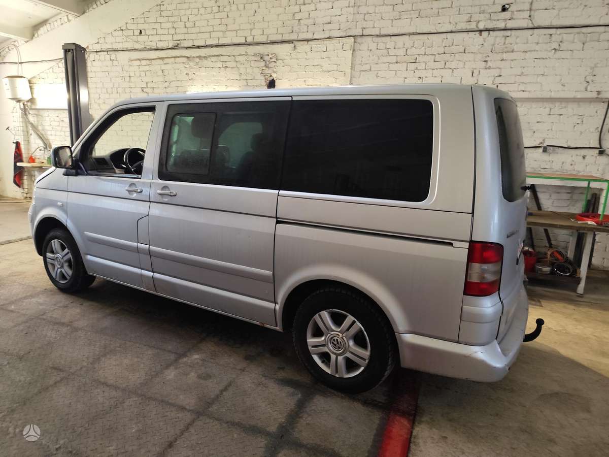 Volkswagen Caravelle, passenger vans