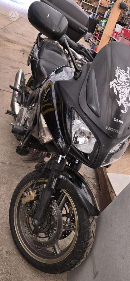 Honda CBF 600cc, street / classic