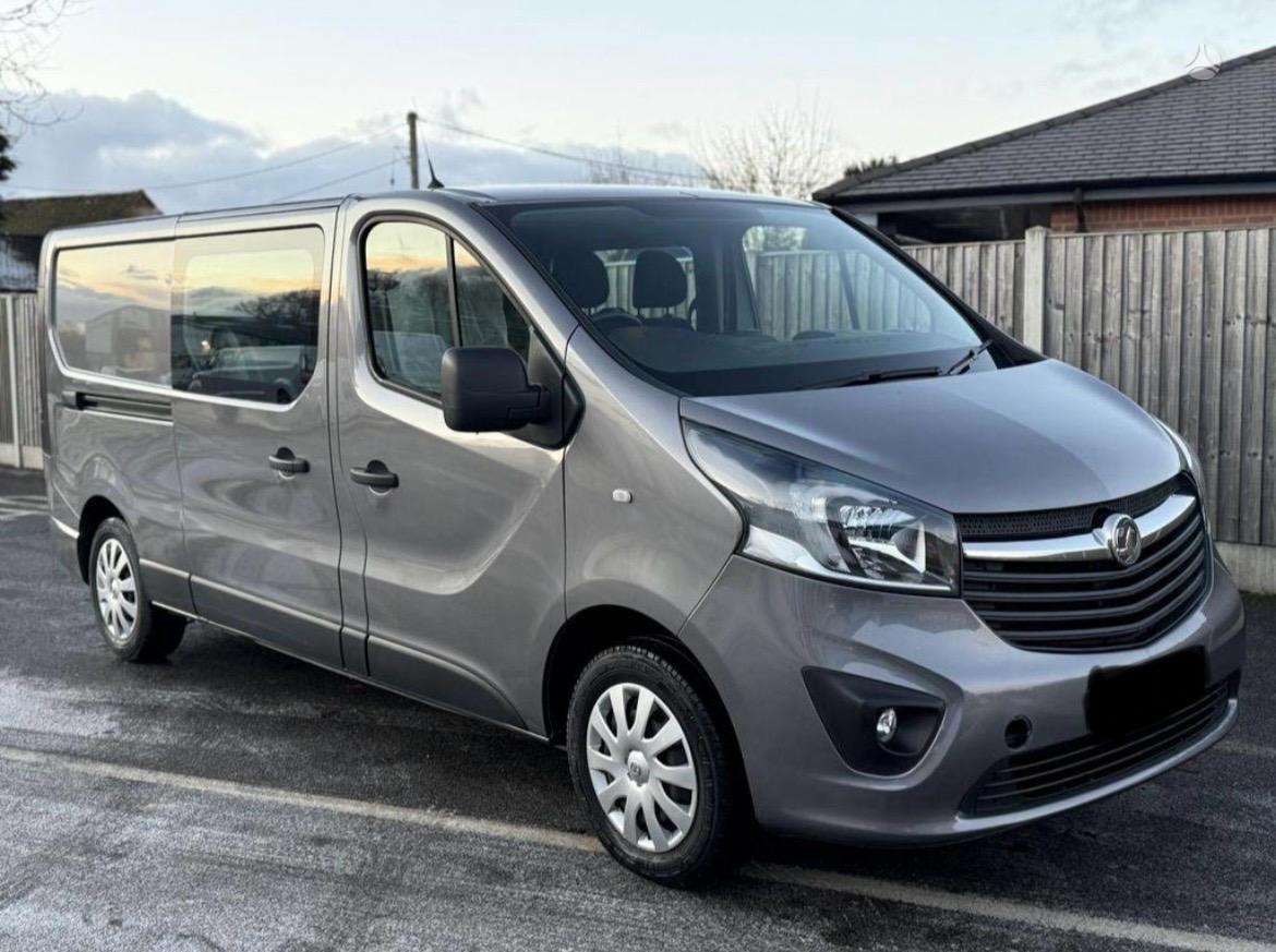 Opel Vivaro dalimis. 1 6 biturbo