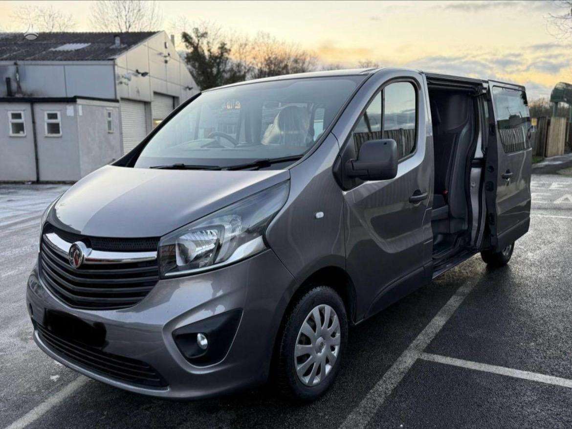 Opel Vivaro dalimis. 1 6 biturbo