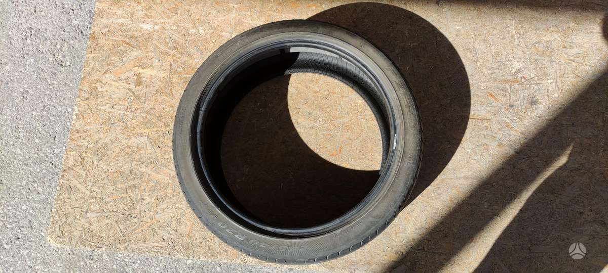 Pirelli P Zero, летние 245/40 R20