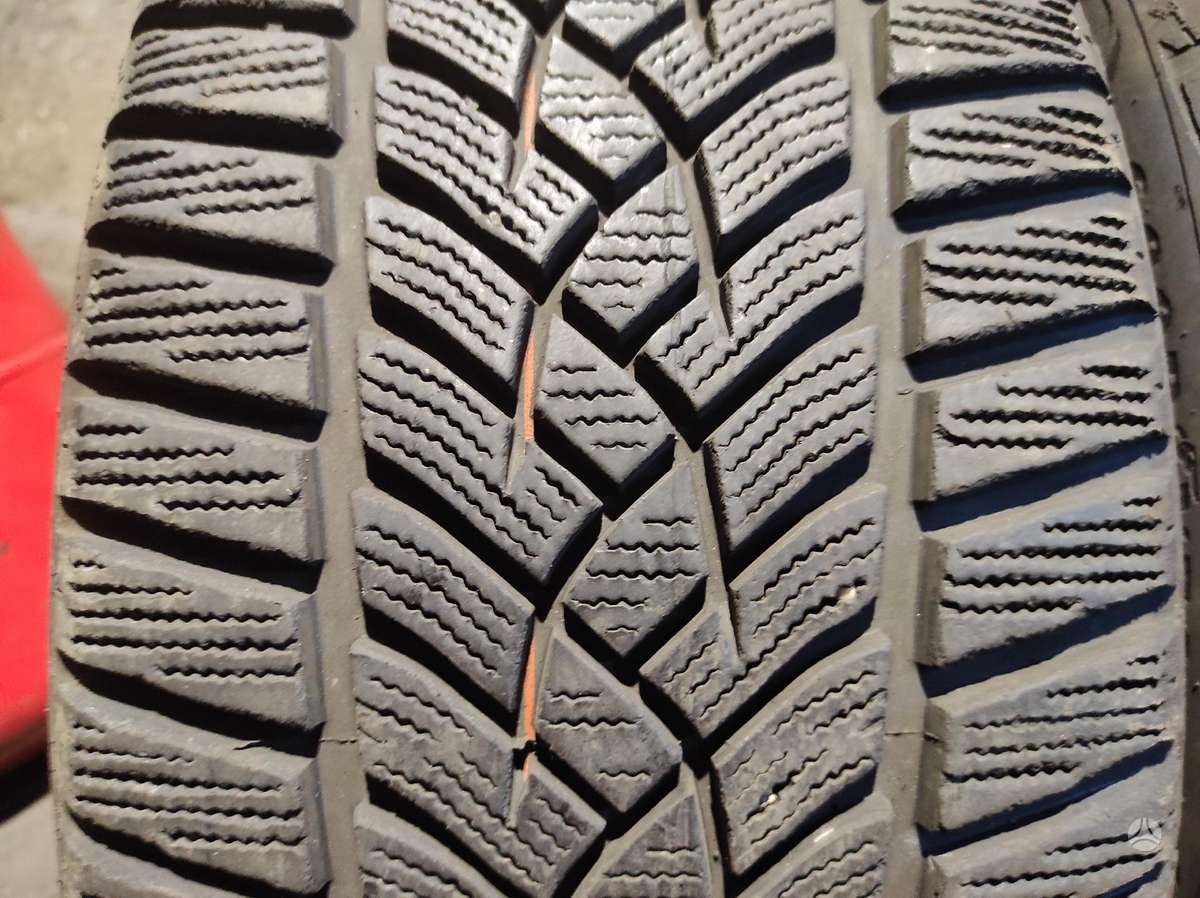 Continental PirelliMichelinBridgestoneGood, winter 225/40 R18