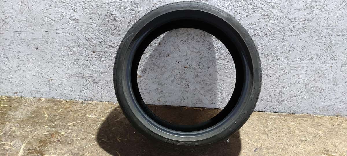 Pirelli P Zero, summer 245/35 R20
