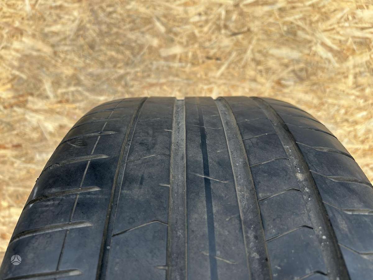 Pirelli P Zero, summer 275/35 R20