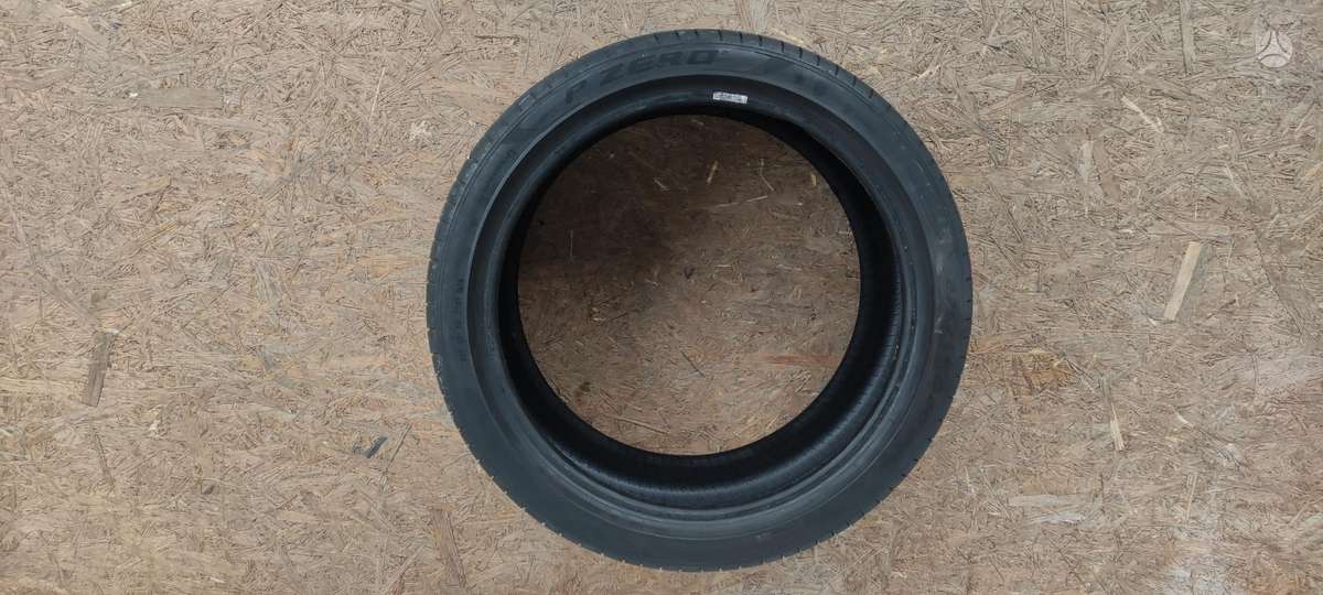 Pirelli P Zero, summer 275/35 R20