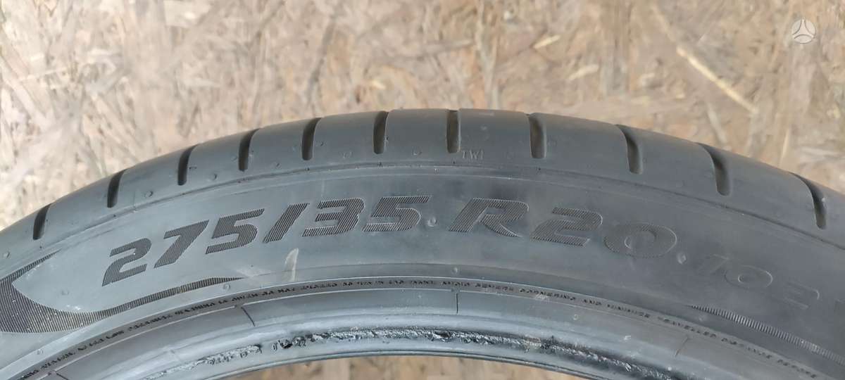 Pirelli P Zero, летние 275/35 R20