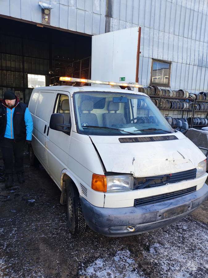 Volkswagen Transporter, passenger vans
