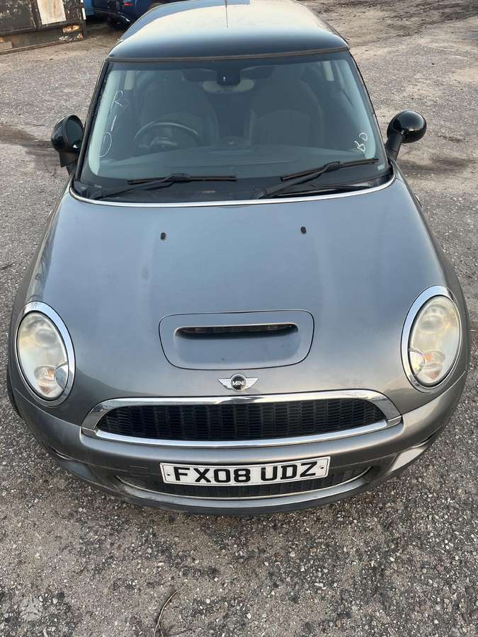 Mini Cooper for parts. Didelis mini daliu pasirinkimas