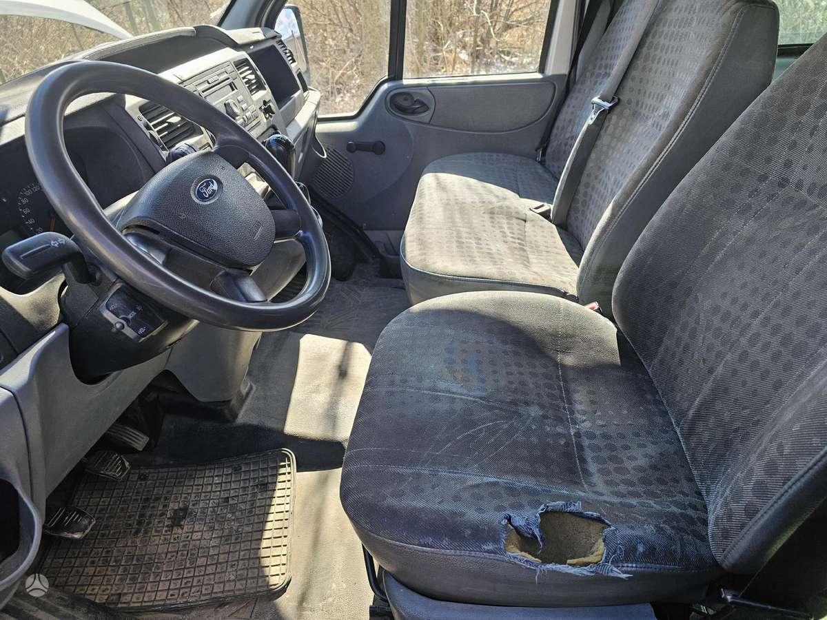 Ford Transit, passenger vans