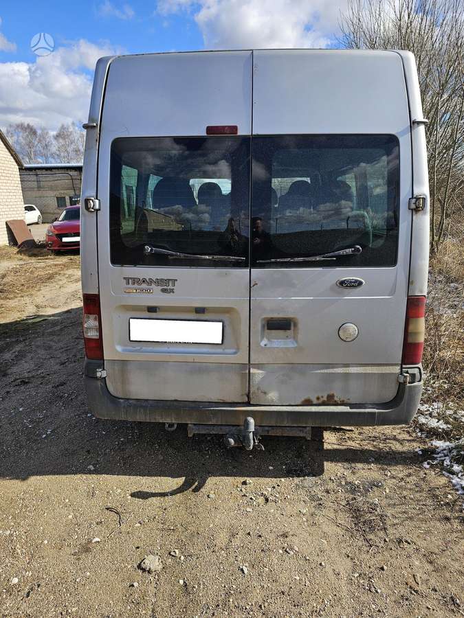Ford Transit, passenger vans